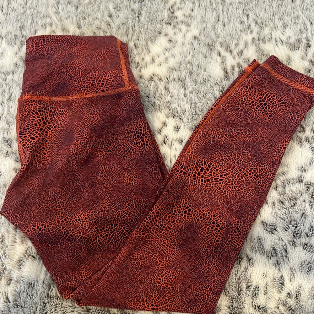 LULULEMON WUNDERTRAIN PANTS
